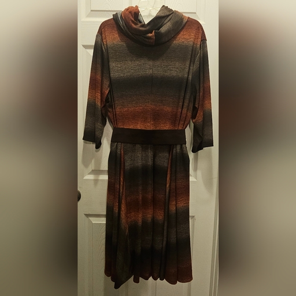 Signature by Robbie Bee 3/4 Sleeve Dress - Picture 3 of 6